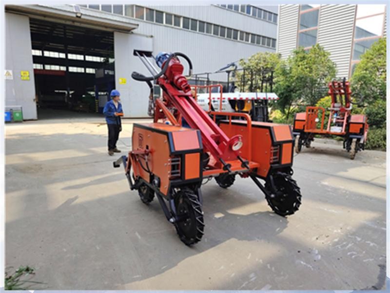 恒睿遙控爬坡鉆機：安全效率高的復雜地形作業(yè)典范