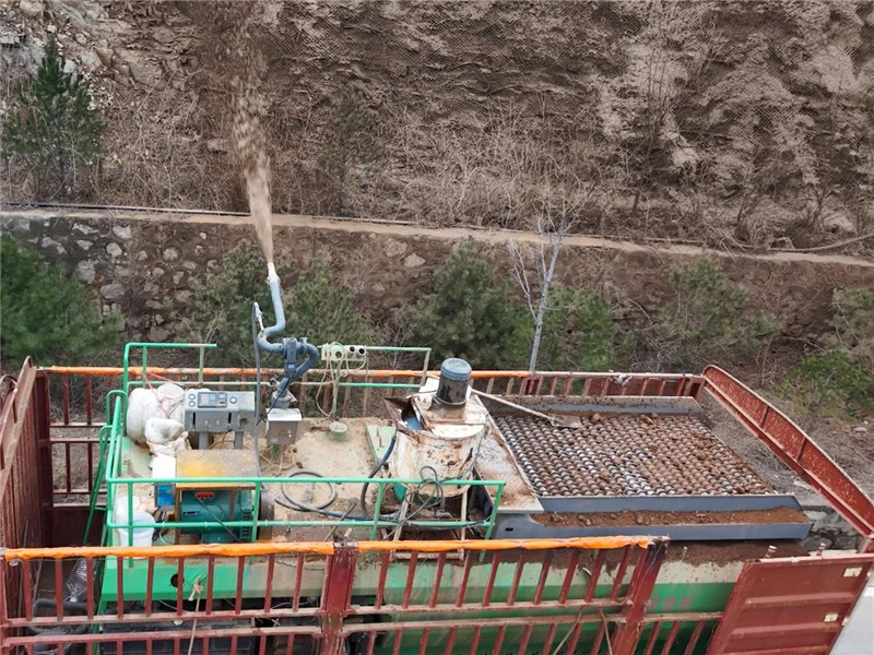 恒?？焖僦悄苓b控團粒噴播機：自動化升級，邊坡綠化行業新變革