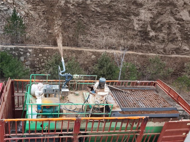 恒睿智能遙控快速噴播機：踐行生態使命，以科技實現 “人與青山兩不負”