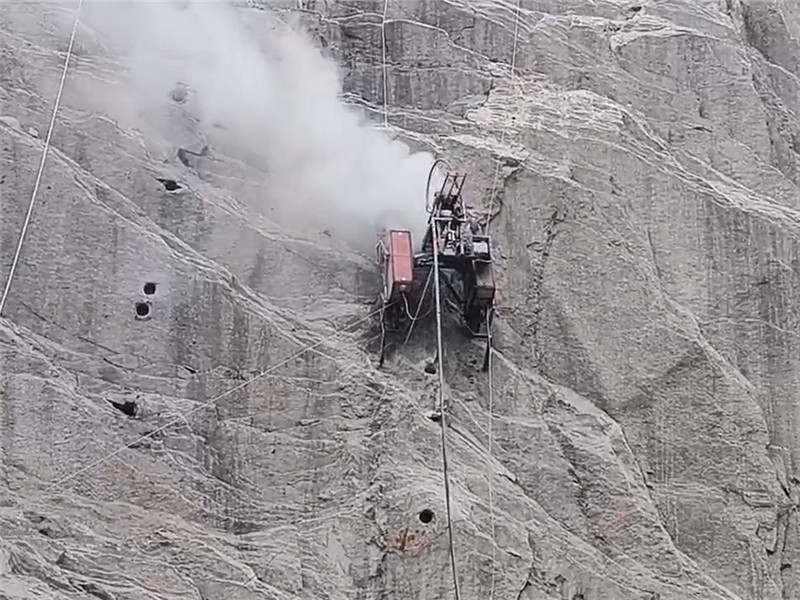 恒睿爬坡鉆機(jī)：南水北調(diào)淅川渠首植生孔施工的優(yōu)勢(shì)與價(jià)值呈現(xiàn)?